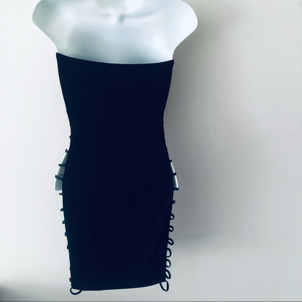 SYMPHONY BODYCON CUT OUT BLACK DRESS.XS - Picture 3 of 7